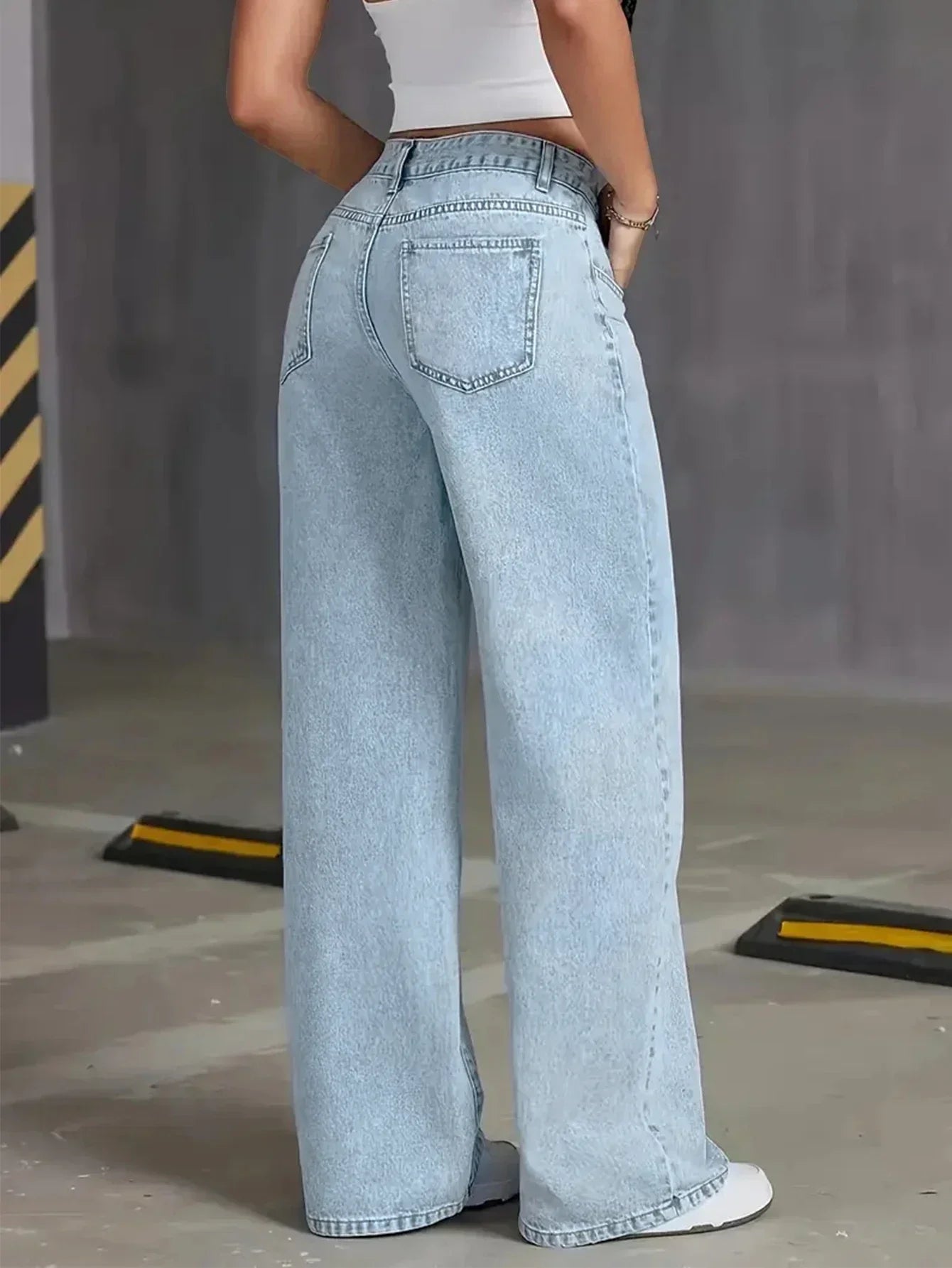 Janet | Women’s Light Blue Wash Wide Leg Jean