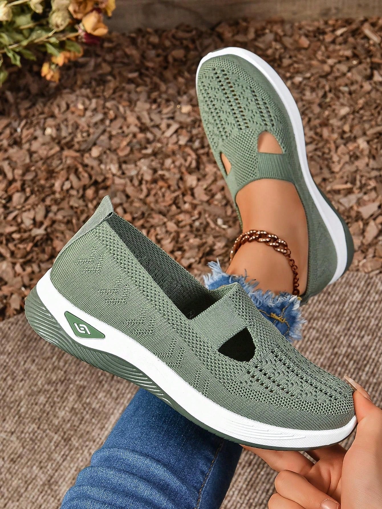 Roxanne | Women's Slip On Casual Walking Shoes