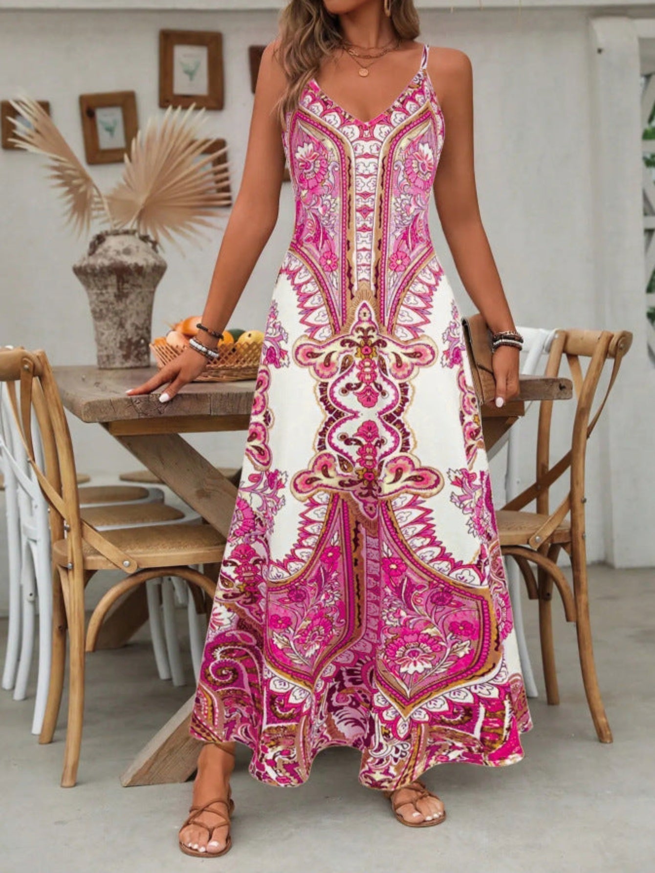 Lila | Women’s Sun Paisley V Neck Maxi Dress