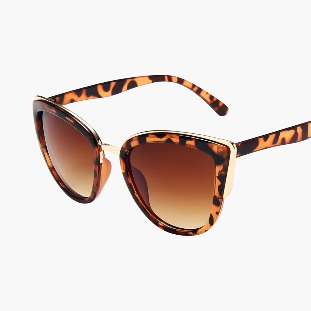 Women's Sunglasses with Cat Eye Frame and Gradient Lense