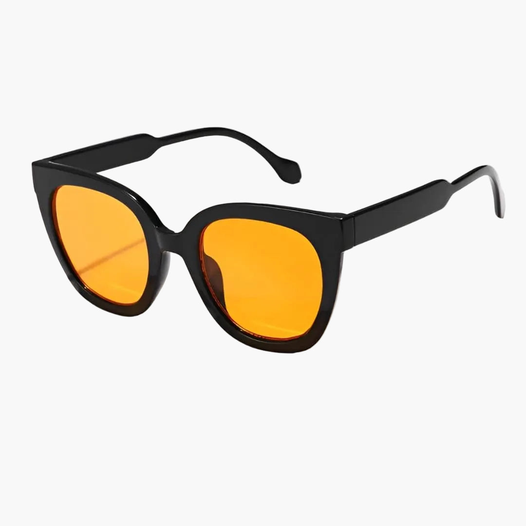 Women's Sunglasses with Cat Eye Frame and Gradient Lenses