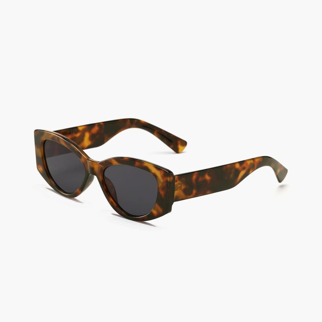 Women's Sunglasses with Cat Eye Frame and Wide Temples