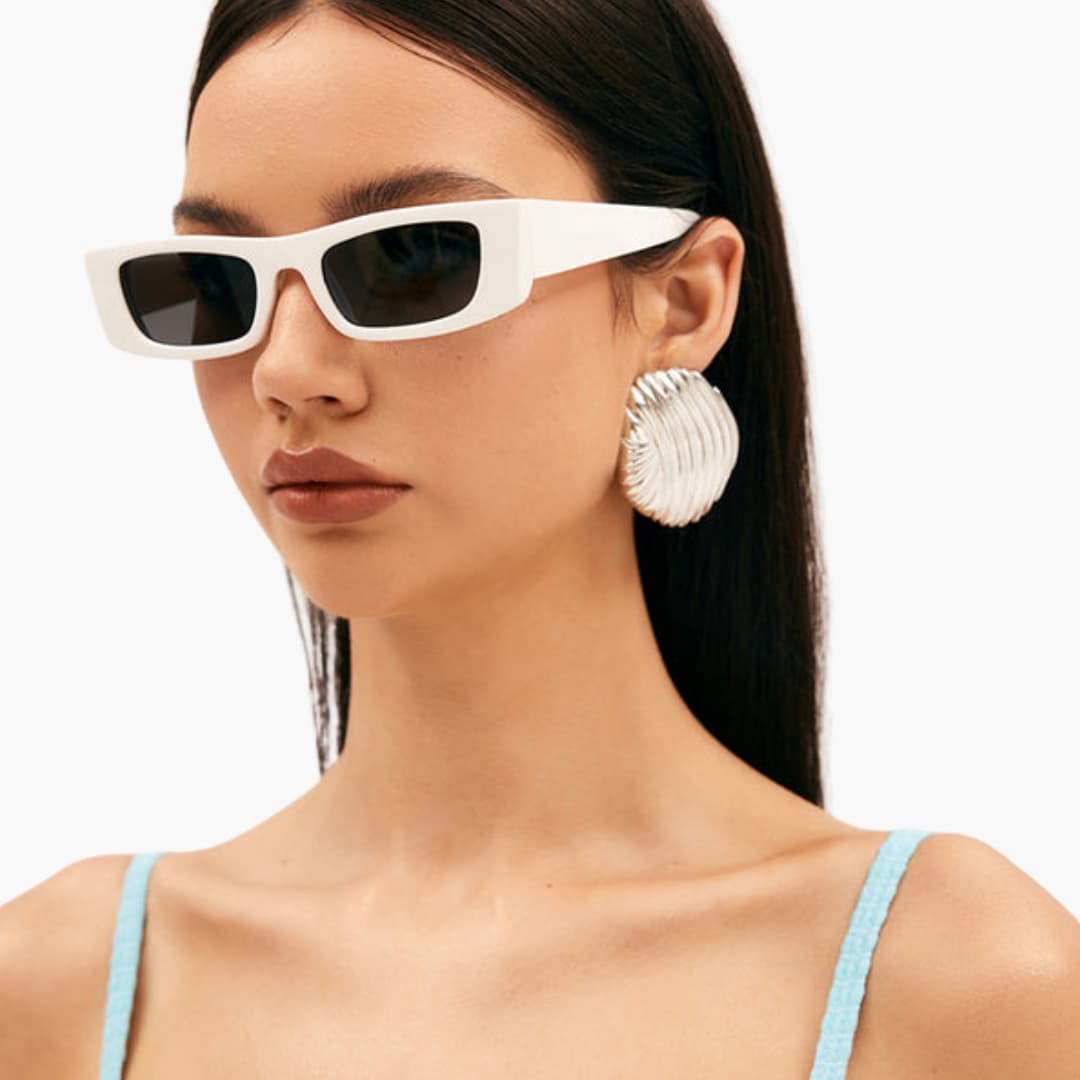 Women's Sunglasses with Square Frame and Full Rim